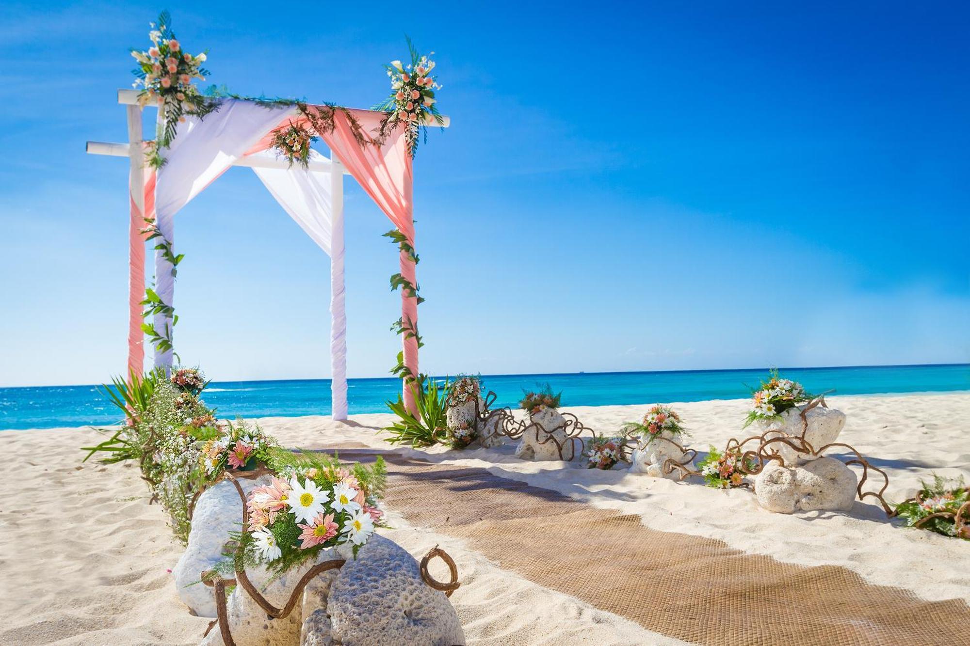 Grand Oasis Cancun Hotell Exteriör bild Beach wedding